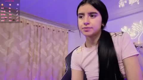 madelinee_tay online show from July 15, 10:31 am