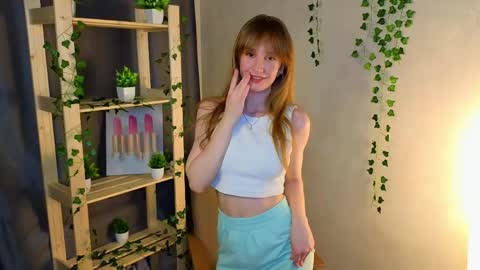 Hey Hey my name Victoria online show from May 6, 5:28 pm