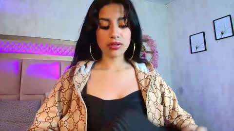 madhison_5 online show from May 31, 1:06 pm
