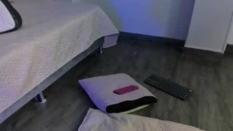 Madie  online show from July 9, 11:56 am