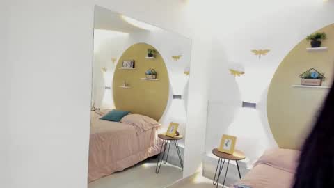 MADISON  online show from October 22, 11:48 am