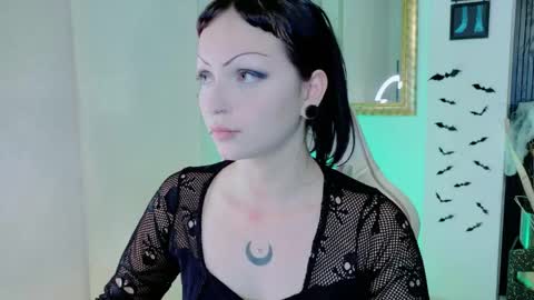 madison_jacksonn online show from April 12, 7:27 pm