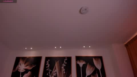 Maddi Collins online show from February 27, 7:57 pm