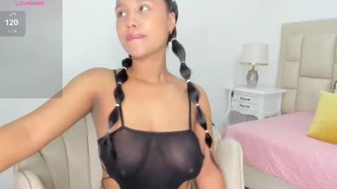madisongomez16 online show from July 20, 10:39 am