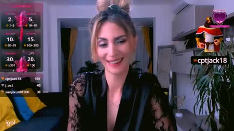 Madye Roberts online show from March 3, 11:12 pm