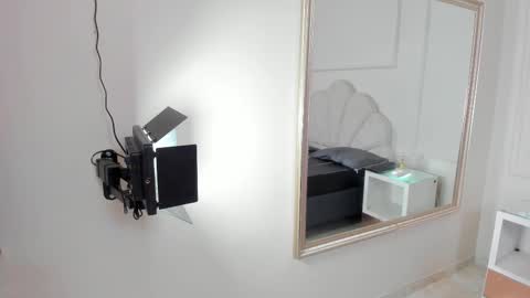Snapshot of madyscarlett chatting on October 10, 11:59 am madyscarlett online show from October 10, 11:59 am