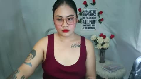 Snapshot of mae_hottie69 chatting on October 9, 11:03 am mae_hottie69 online show from October 9, 11:03 am