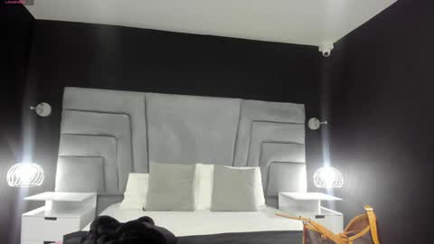 MAEE ANGELS online show from December 29, 10:57 pm