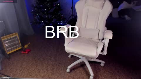 Maevee online show from January 6, 9:19 am