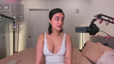 Meaves online show from April 14, 1:11 pm