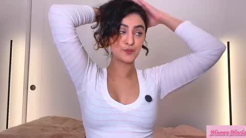 Meaves online show from February 24, 3:54 pm