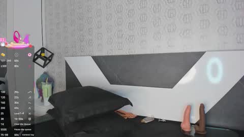 Snapshot of mafee_saenz chatting on September 15, 2:14 pm Mafe online show from September 15, 2:14 pm