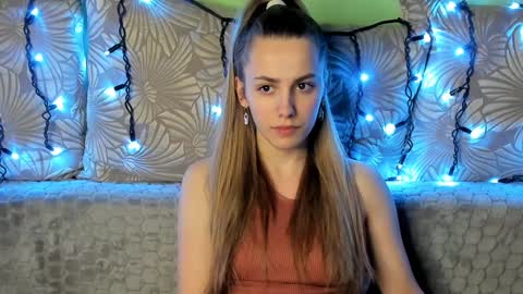 Maggie online show from January 22, 1:42 am