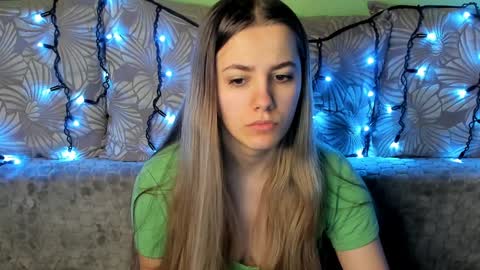 Maggie online show from December 22, 7:22 am