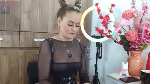 Maghenta-MS mature online show from October 22, 9:09 pm