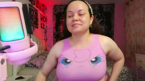 Snapshot of magic_clairewitch chatting on February 13, 12:57 am Claire online show from February 13, 12:57 am