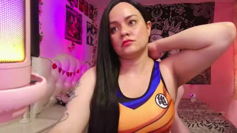 Snapshot of magic_clairewitch chatting on February 5, 4:48 pm Claire online show from February 5, 4:48 pm
