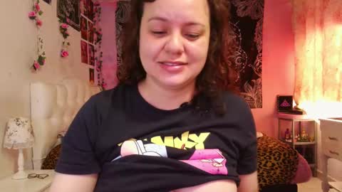 Snapshot of magic_clairewitch chatting on January 25, 3:03 pm Claire online show from January 25, 3:03 pm