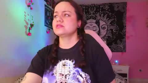 Snapshot of magic_clairewitch chatting on March 5, 1:31 am Claire online show from March 5, 1:31 am