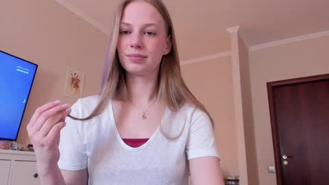 Alice  online show from March 30, 11:21 am