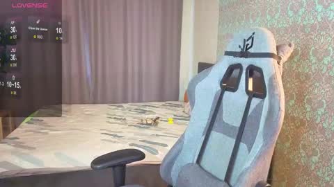 Snapshot of magic_shy chatting on September 14, 1:36 am Merry online show from September 14, 1:36 am