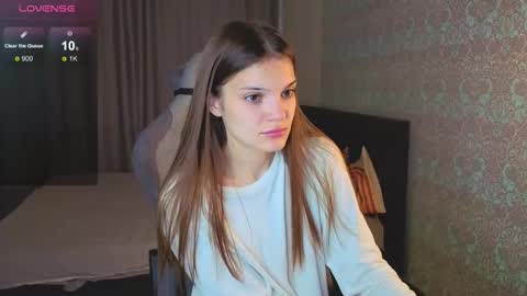 Snapshot of magic_shy chatting on September 19, 1:37 am Merry online show from September 19, 1:37 am