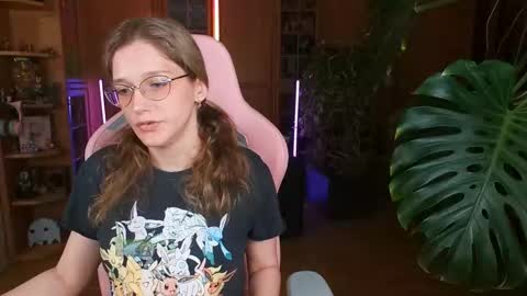 Nicole online show from March 3, 6:14 pm