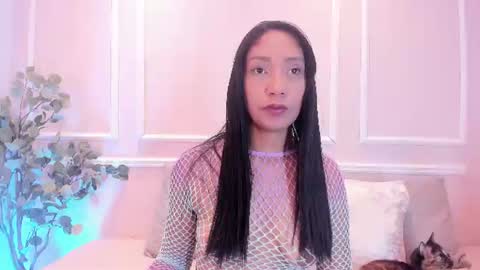 Maia online show from June 29, 5:12 pm