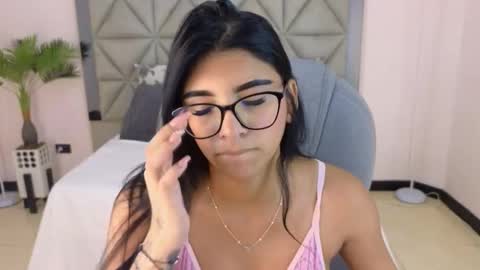 Maiaa Ruiz  online show from November 15, 3:02 pm