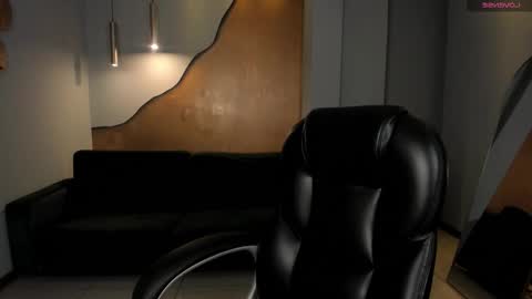  Maia  online show from October 27, 6:13 pm