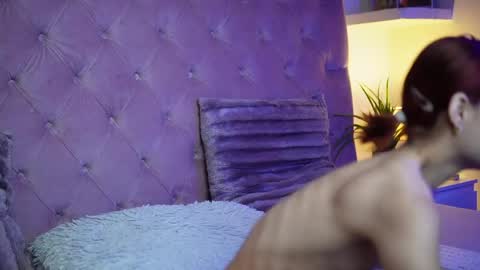  Maia  online show from April 8, 10:45 pm