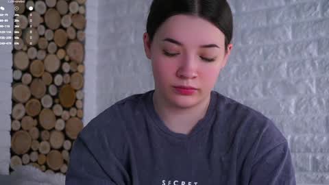 Lucy online show from June 6, 3:24 am