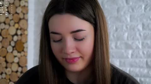 Lucy online show from March 1, 2:00 am