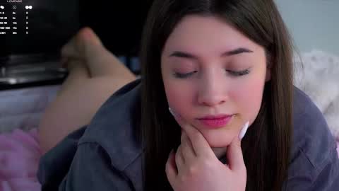 Lucy online show from March 20, 4:06 am