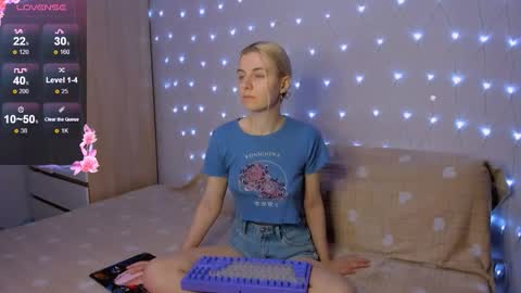 Your kitty online show from November 30, 3:38 pm