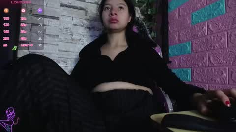  MAILY CAN  online show from December 18, 12:54 pm