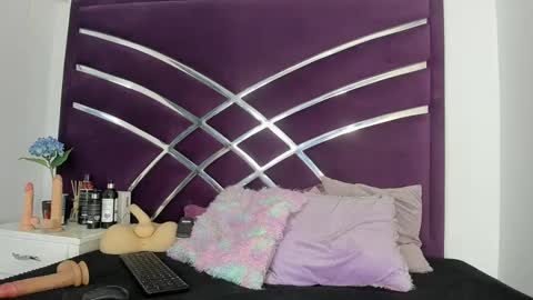 maite online show from September 22, 11:03 pm