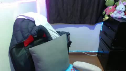 Hello friends Im on another account    online show from March 2, 3:24 am