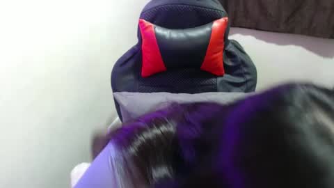 Hello friends Im on another account    online show from March 11, 1:48 am
