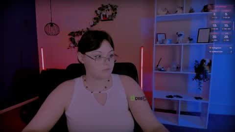 your dream  online show from May 18, 10:49 pm