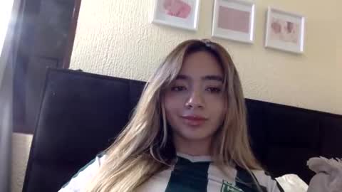 majo_gomezz online show from June 3, 4:24 am