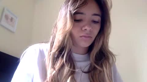majo_gomezz online show from June 18, 3:39 pm