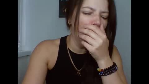 make_mesmile online show from October 2, 6:18 am