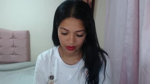 MAKENNAA online show from April 17, 10:17 am