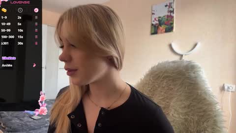 maksisisia online show from October 23, 10:10 am