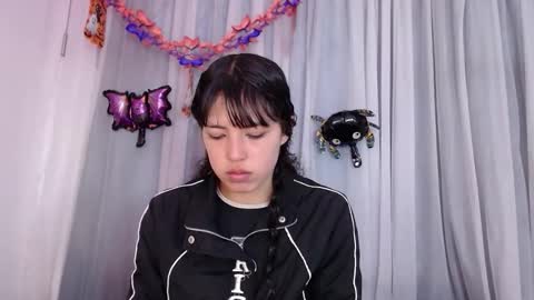 malejacs01 online show from October 13, 11:35 am