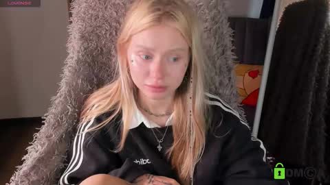 Snapshot of malenaernman chatting on September 17, 10:57 am Malena online show from September 17, 10:57 am