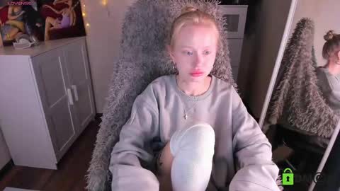 Snapshot of malenaernman chatting on March 7, 10:35 am Malena online show from March 7, 10:35 am