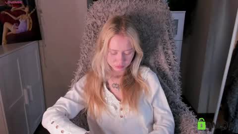 Snapshot of malenaernman chatting on October 4, 10:32 am Malena online show from October 4, 10:32 am