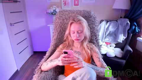 Snapshot of malenaernman chatting on February 15, 10:33 am Malena online show from February 15, 10:33 am